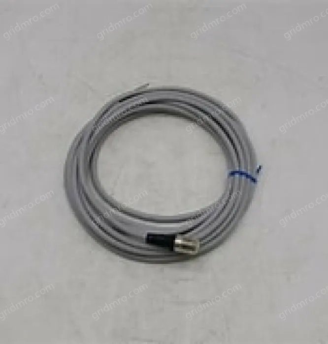 XS2W-D421-C81-A